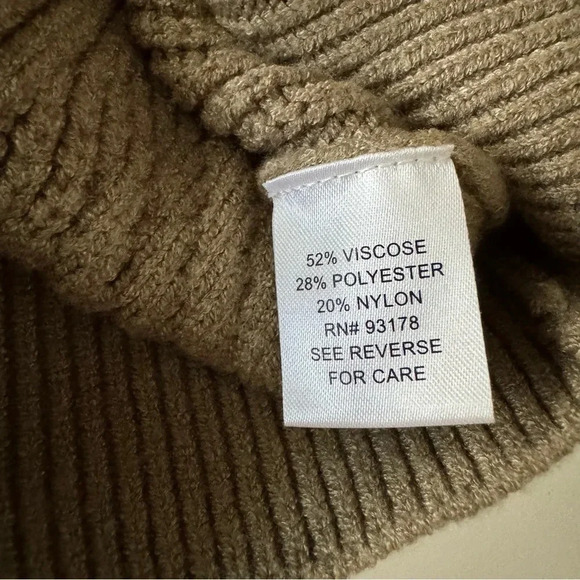 Truth by Republic V-Neck Cropped Balloon Sleeve Textured Sweater Women’s size XS - Picture 8 of 10